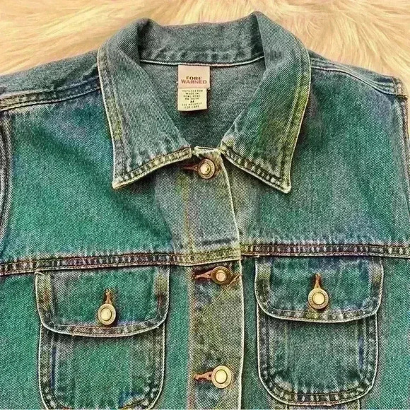 Fore Warned 90’s Denim Vest Crystal Buttons Medium - Picture 2 of 6